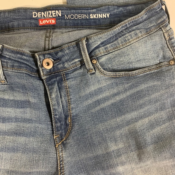 Jeans - Picture 5 of 6